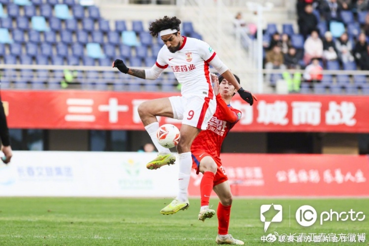 谭龙完成百球里程碑成队史第一射手 长春亚泰主场4-1梅州客家